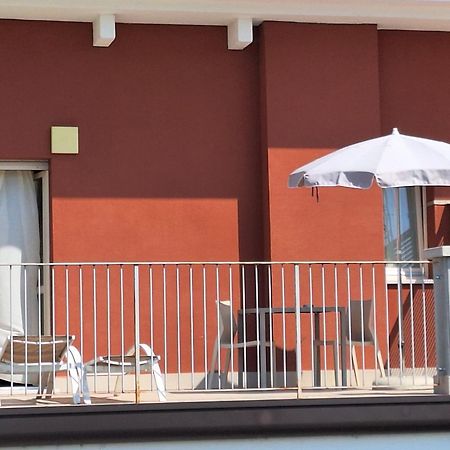Vialeromadodici Rooms & Apartments Lazise Luaran gambar
