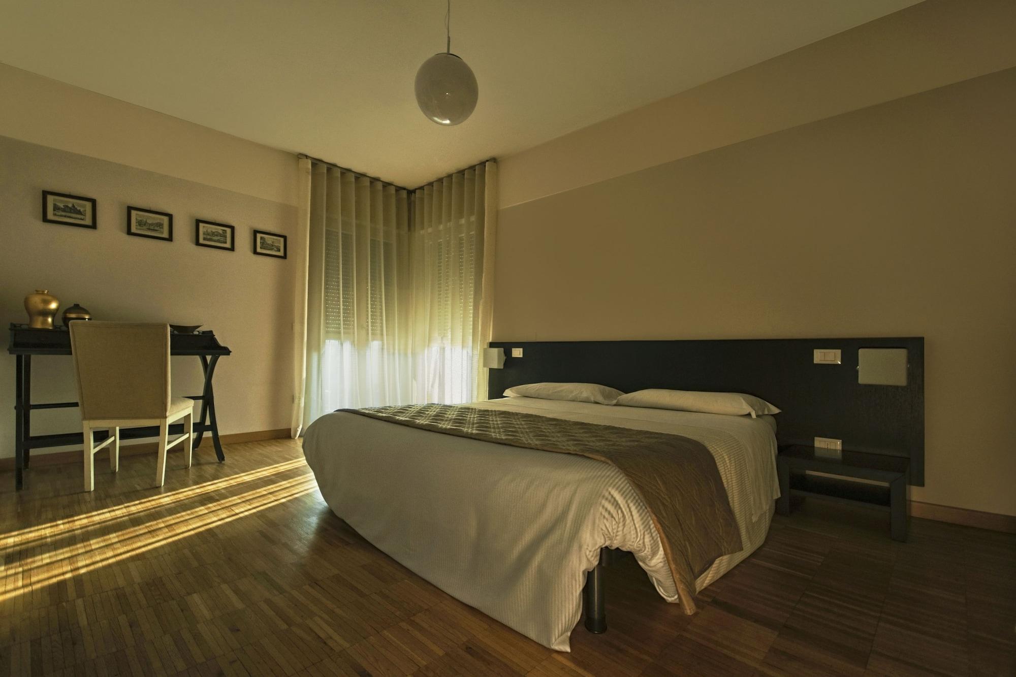 Vialeromadodici Rooms & Apartments Lazise Luaran gambar