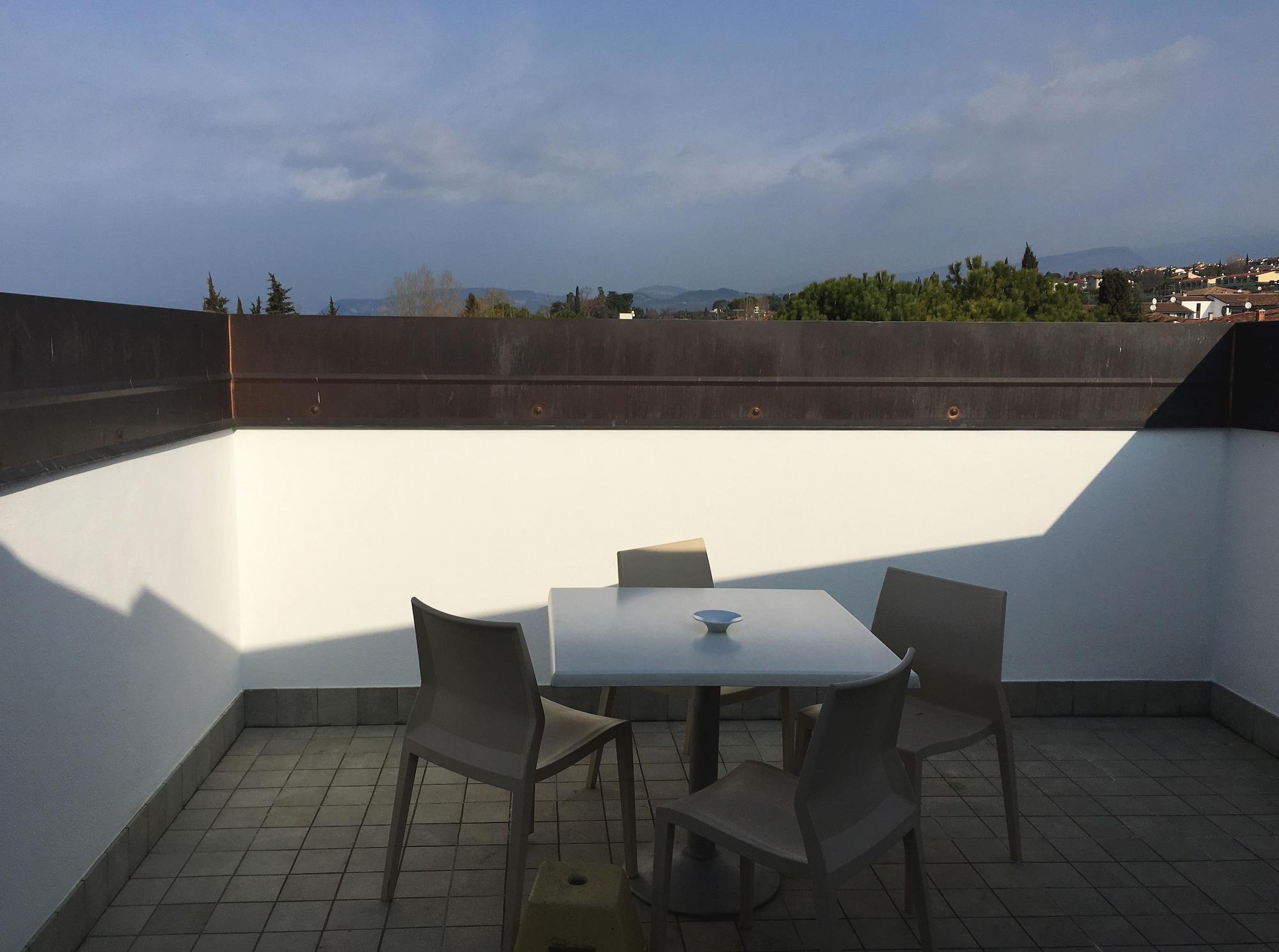 Vialeromadodici Rooms & Apartments Lazise Luaran gambar