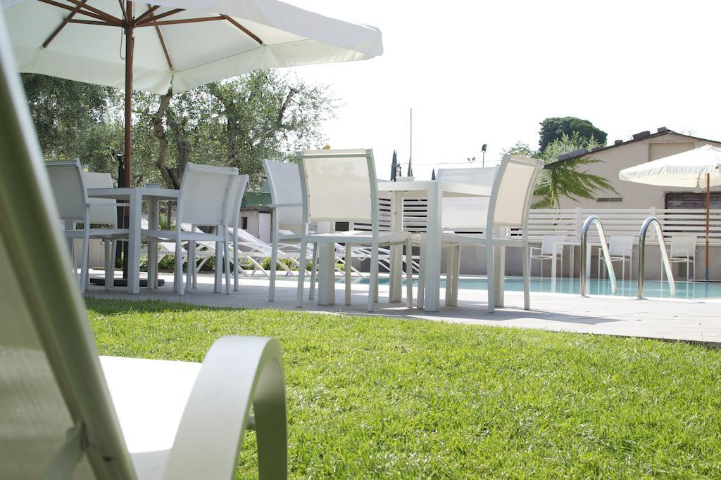 Vialeromadodici Rooms & Apartments Lazise Luaran gambar