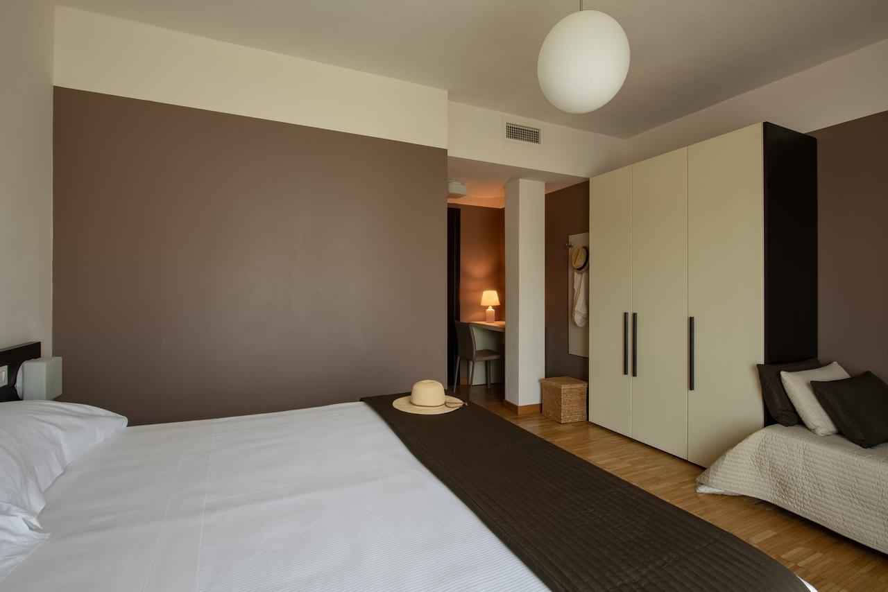 Vialeromadodici Rooms & Apartments Lazise Luaran gambar