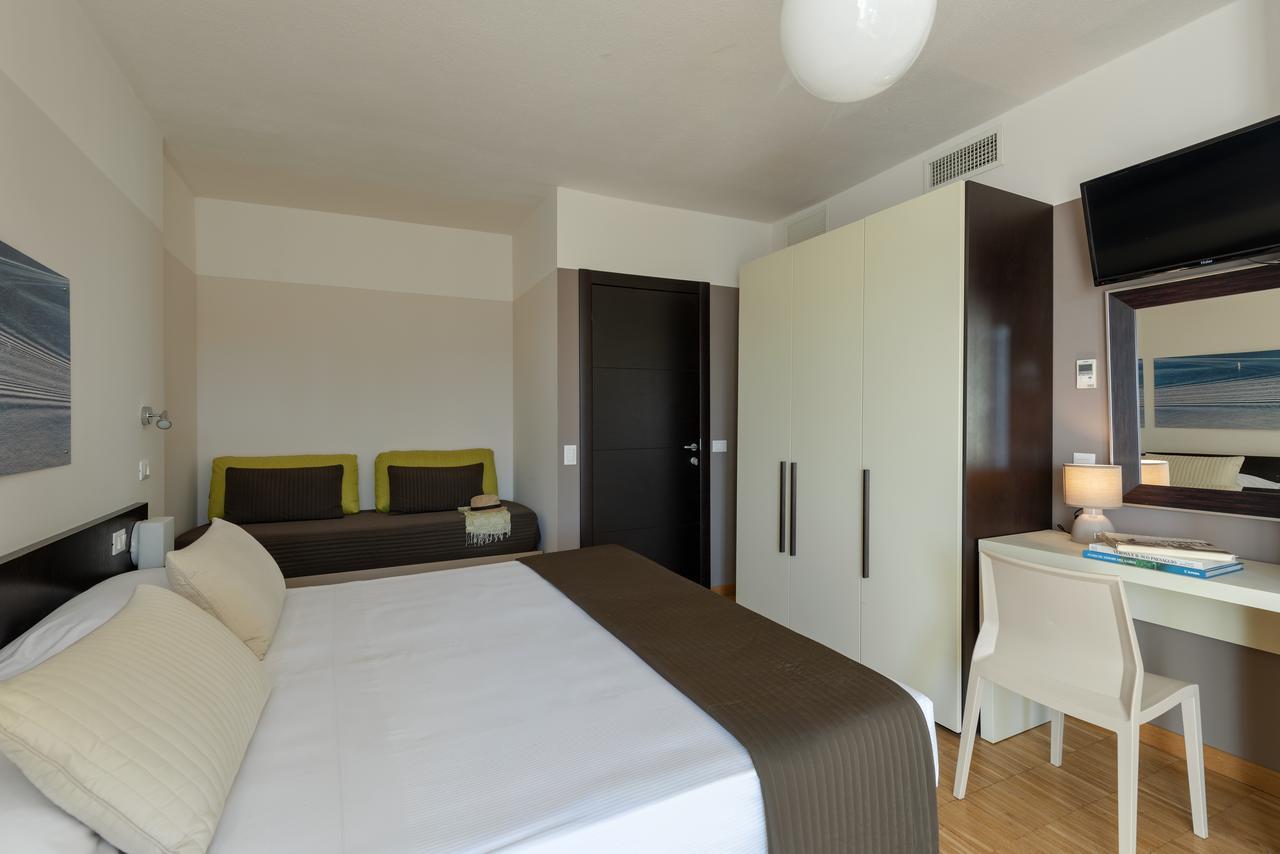 Vialeromadodici Rooms & Apartments Lazise Luaran gambar