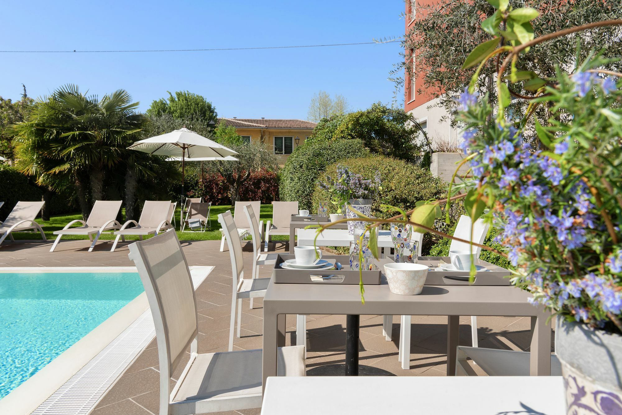 Vialeromadodici Rooms & Apartments Lazise Luaran gambar